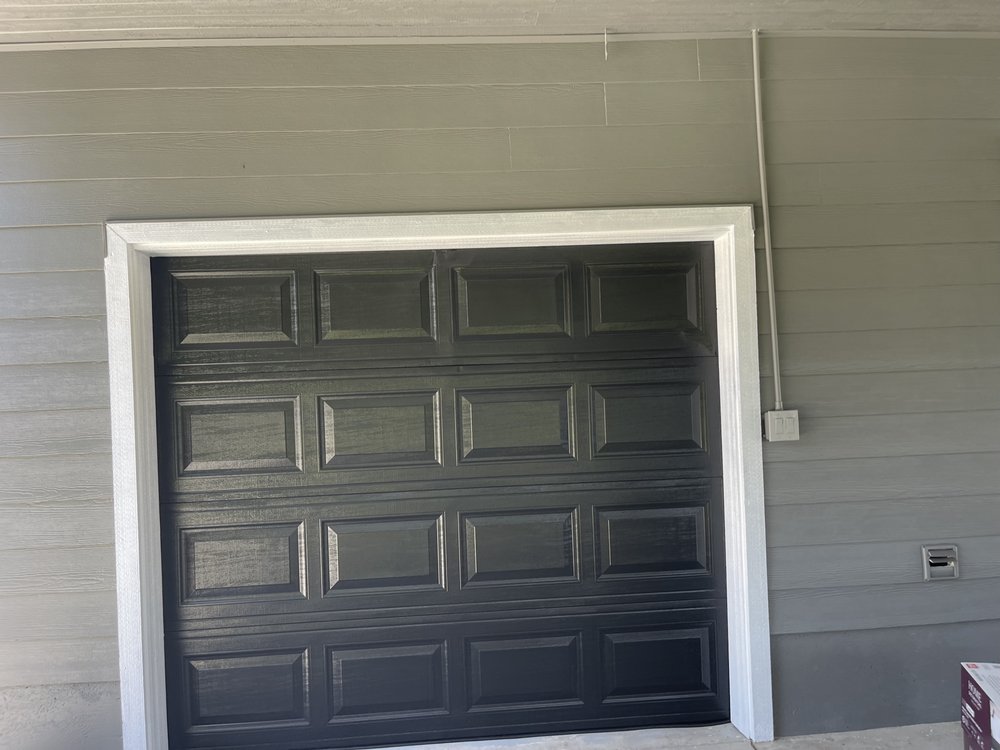 Hernandez Painting (12)