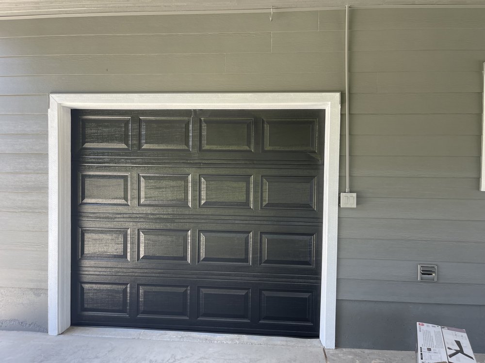 Hernandez Painting (24)