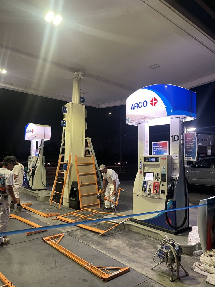 Hernandez Painting (35)