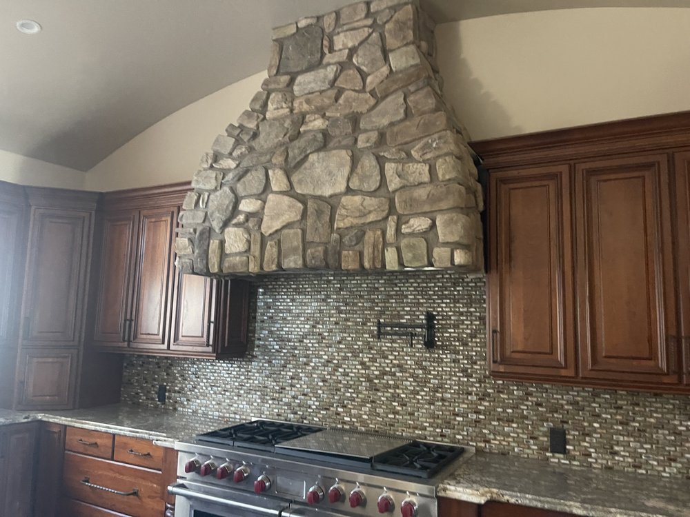 Hernandez Painting (45)