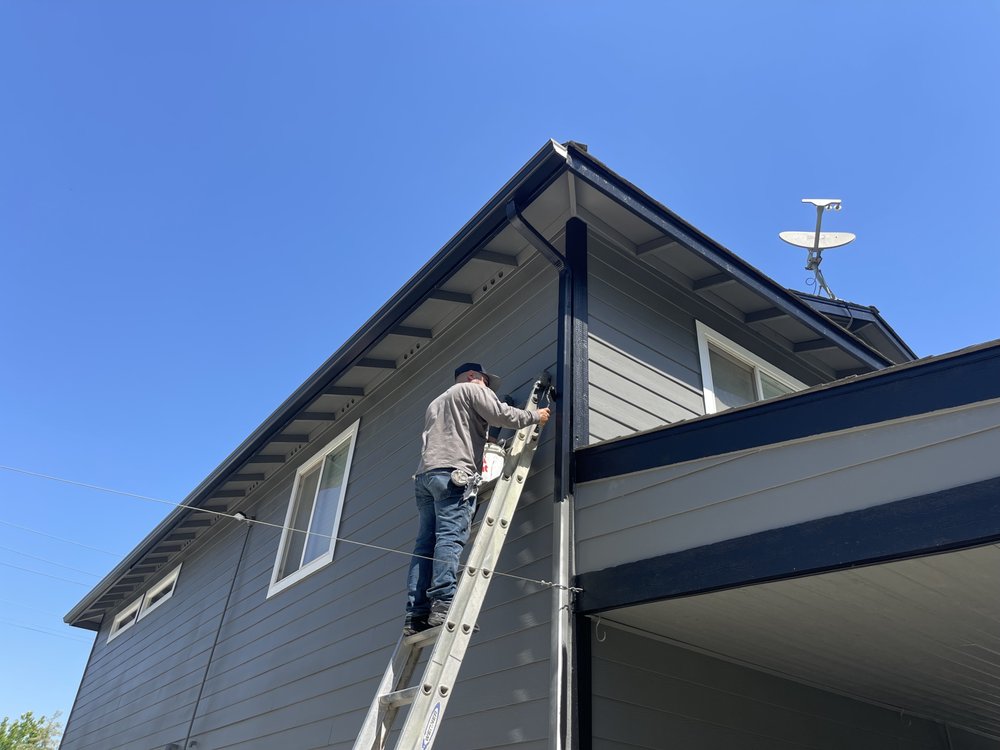 Hernandez Painting (51)