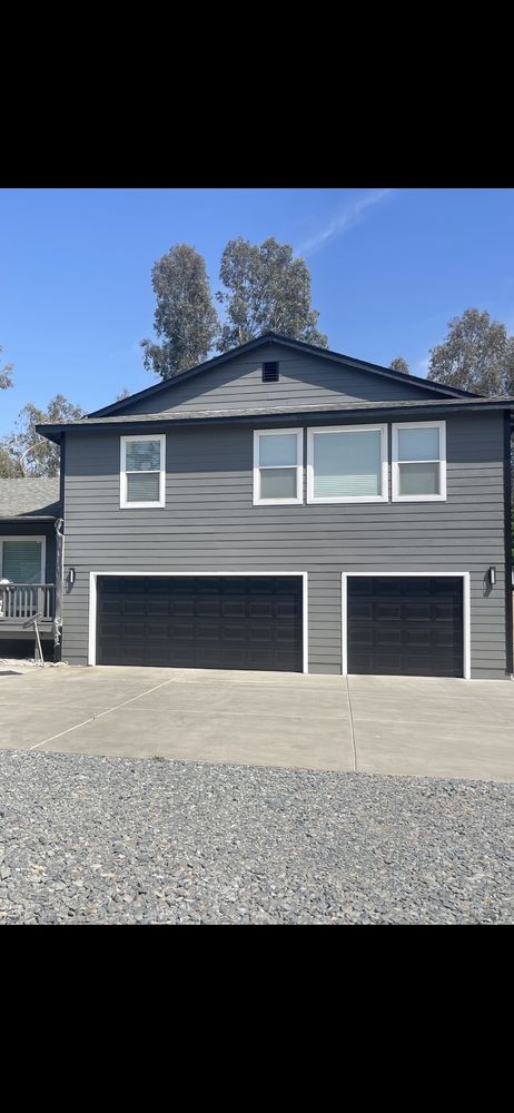 Hernandez Painting (53)